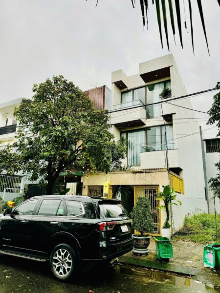 Nhà 3 tầng mặt tiền Giang Châu, Nam Việt Á, 13ty8