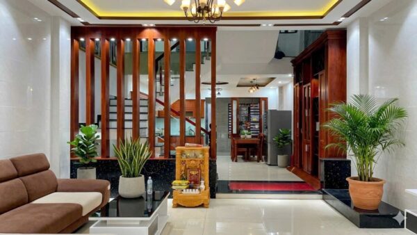 Nhà 4 tầng mặt tiền Hoà Phú 8600