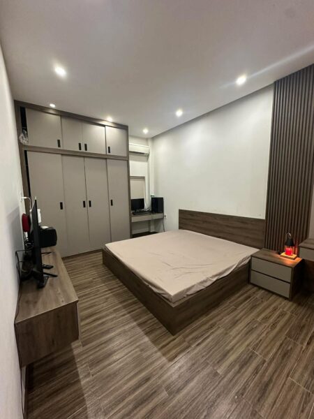 Nhà 3 tầng mặt tiền Nguyễn Đình Chiểu 9500