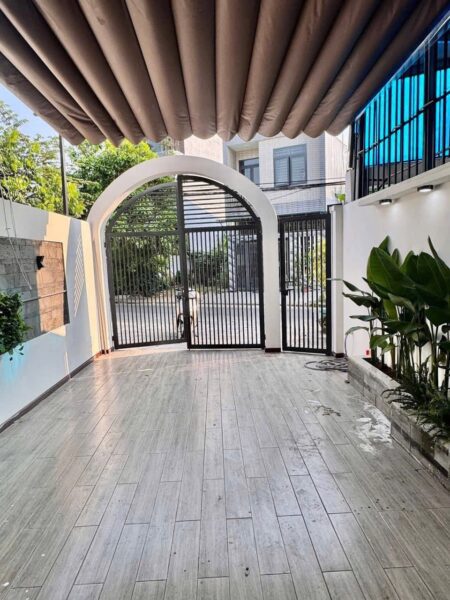Nhà 3 tầng mặt tiền Đào Sư Tích, 5990