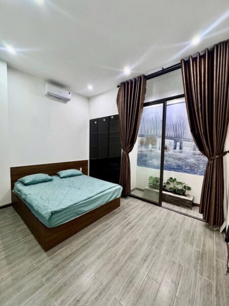 Nhà 3 tầng mặt tiền Đào Sư Tích, 5990