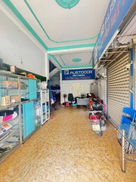 Nhà 2 tầng mặt tiền Trường chinh 4950