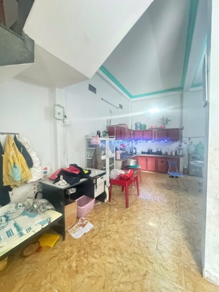 Nhà 2 tầng mặt tiền Trường chinh 4950