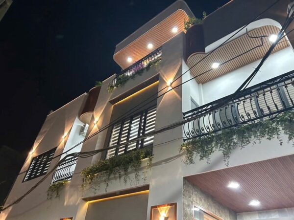 Nhà 3 tầng 2 mặt kiệt ô tô Điện Biên Phủ 7500