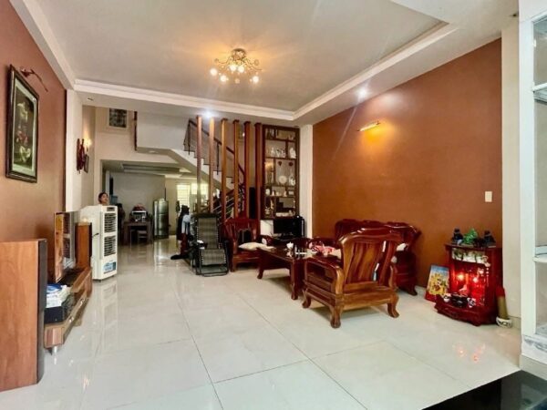 Nhà 4 tầng mặt tiền Hàn Thuyên 10ty9