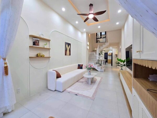 Nhà 4 tầng kiệt ô tô Ngô Thị Nhậm, 5390