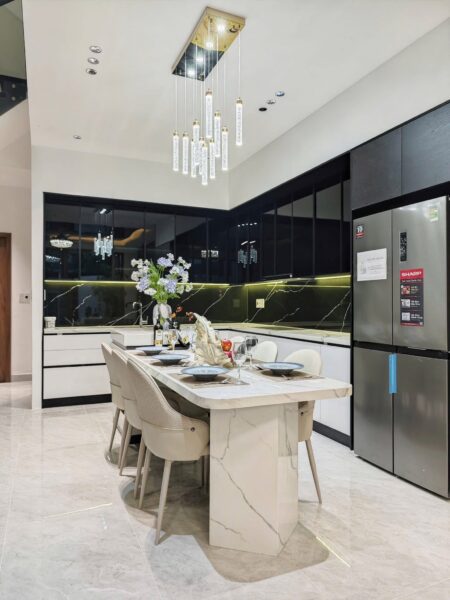 Nhà 3 tầng mặt tiền Cổ Mân Mai, 6800