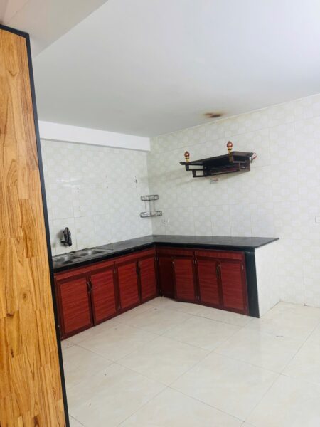Nhà 3 tầng mặt tiền Huỳnh Ngọc Huệ 7700