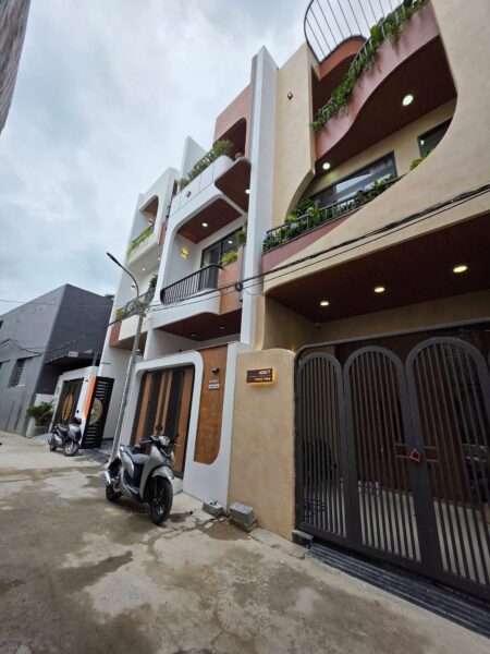 Nhà 3 tầng kiệt ô tô Tôn Đức thắng, 5650