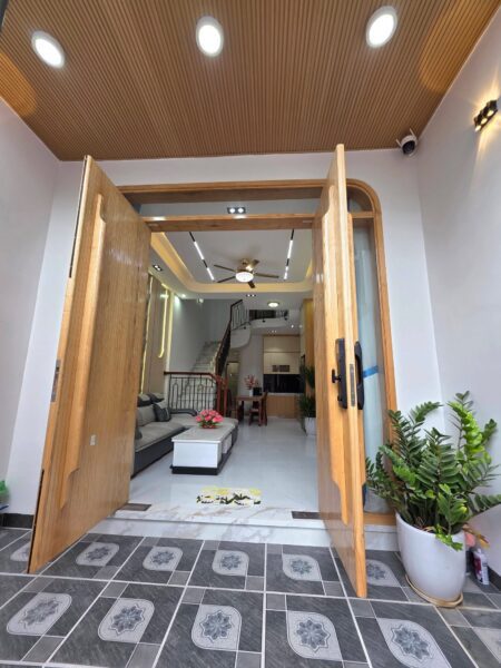 Nhà 3 tầng kiệt ô tô Tôn Đức thắng, 5650