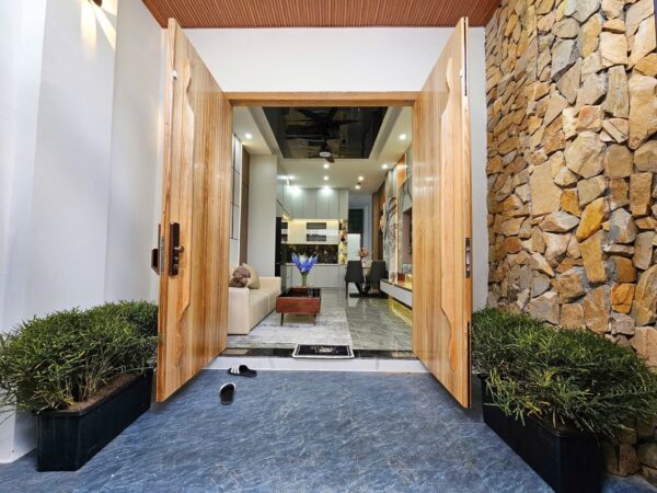 Nhà 2 tầng kiệt Nguyễn Lương Bằng, 3700