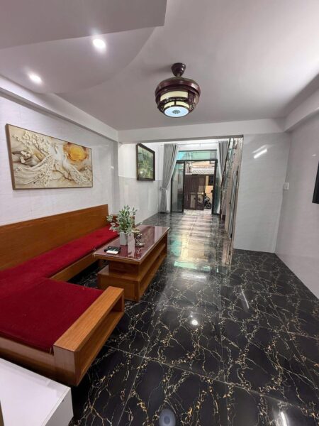 Nhà 3 tầng rưỡi kiệt Trần cao Vân 5350