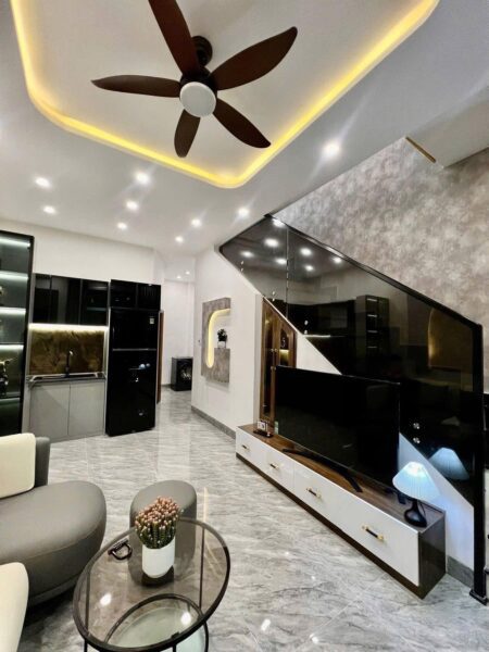Nhà 2 tầng kiệt trần cao Vân 3700