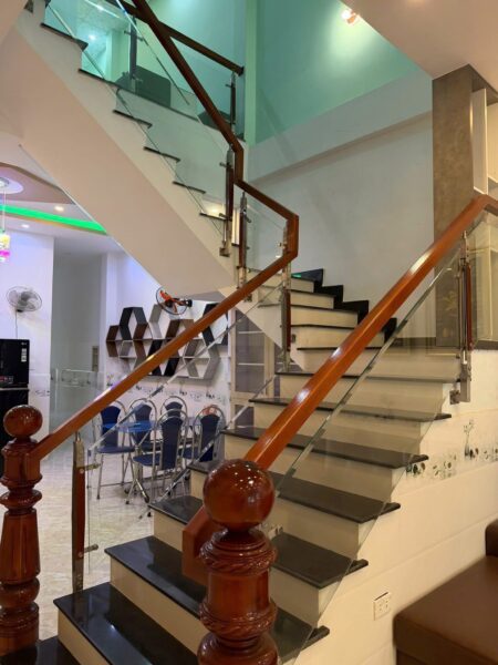 Nhà 2 tầng mặt tiền Đại la 3950