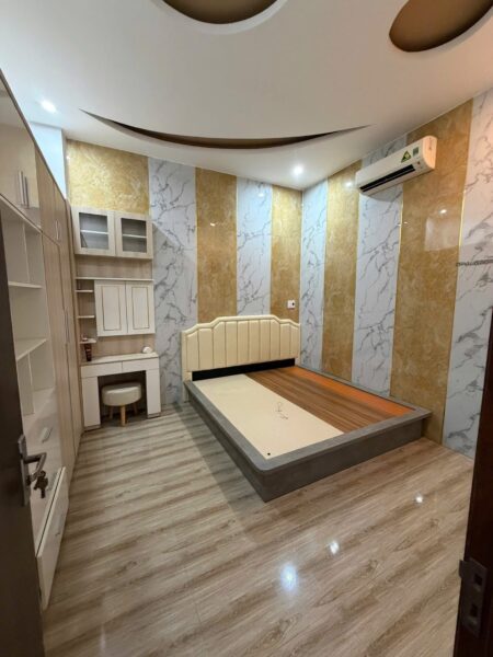 Nhà 2 tầng mặt tiền Đại la 3950