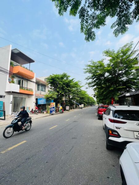 Nhà 3 tầng mặt tiền Bùi Tấn Diên, 8590