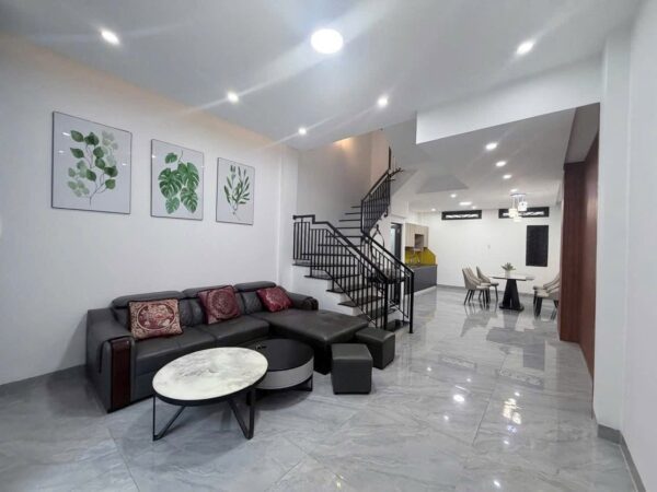 Nhà 3 tầng kiệt Trần Xuân Lê, 5200