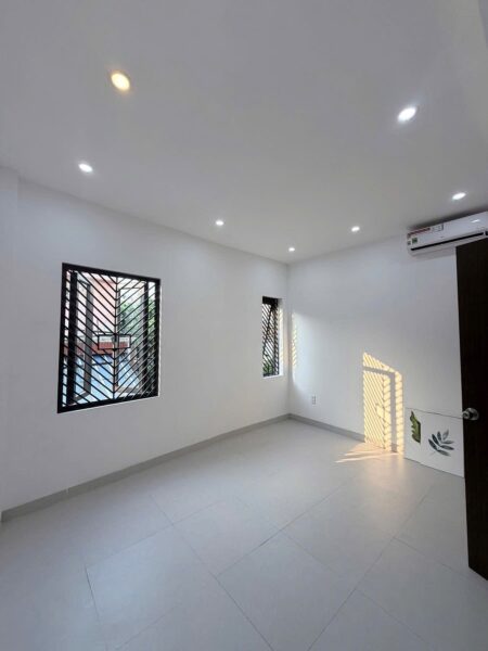 Nhà 3 tầng kiệt Trần Xuân Lê, 5200