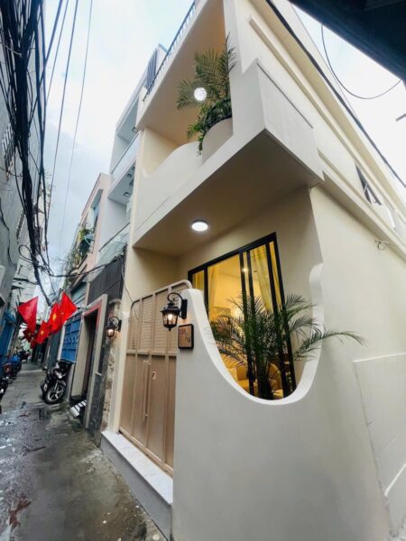 Nhà 2 tầng 2 mặt kiệt Trần cao Vân, 4890