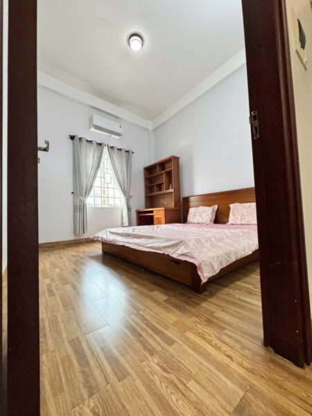 Nhà 3 tầng mặt tiền Hoà An, 6650