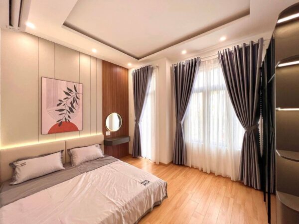 Nhà 3 tầng mặt tiền Bình An 6200