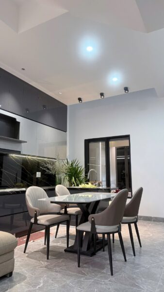 Nhà 3 tầng kiệt ô tô Gò Dư 5190