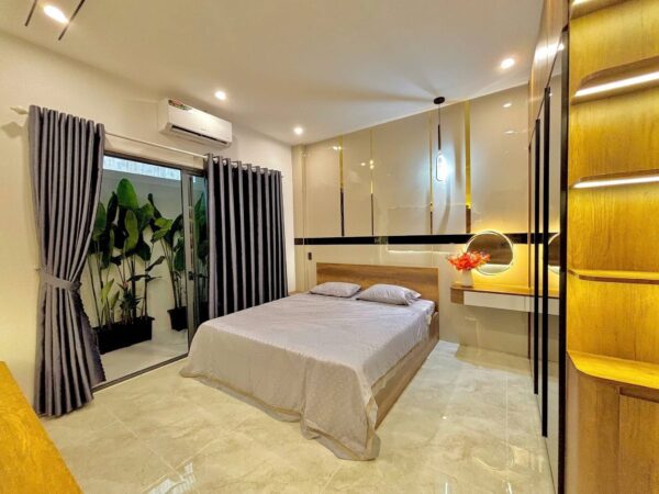 Nhà 3 tầng mặt tiền Phan Khôi 7595