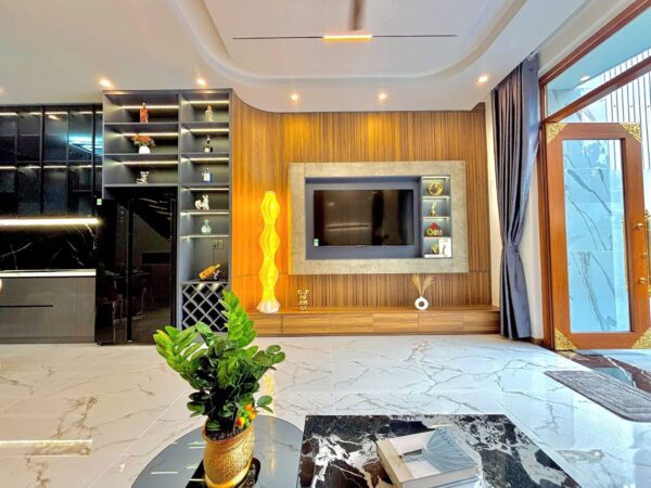 Nhà 3 tầng mặt tiền Phan Khôi 7595