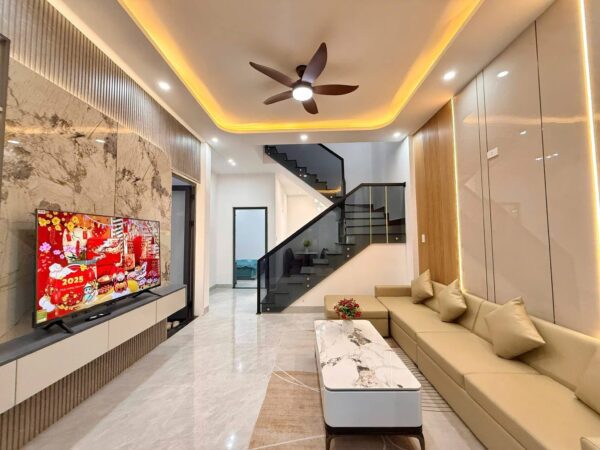 Nhà 3 tầng kiệt Tô Hiệu 66mv, 5490