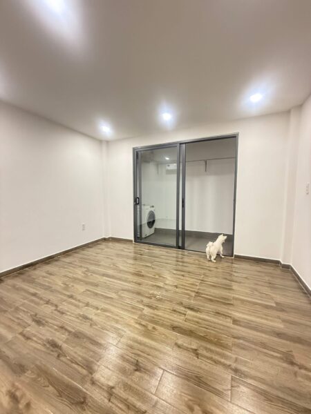 Nhà 2 tầng kiệt ô tô Trường chinh 4550