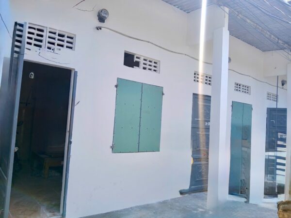 Nhà trọ 2 mặt kiệt ô tô Âu Cơ 3050