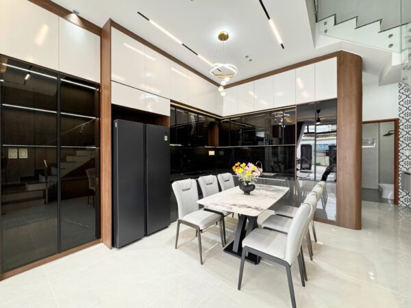Nhà 3 tầng kiệt ô tô Âu cơ 5750
