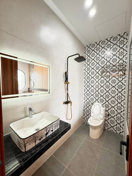 Nhà 3 tầng kiệt ô tô Âu cơ 5750
