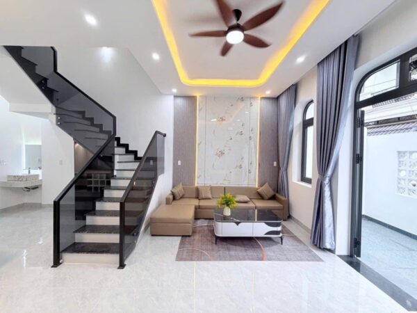 Nhà 3 tầng kiệt Tô Hiệu 66mv, 5490