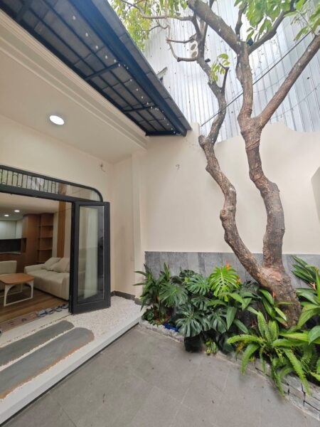 Nhà kiệt Tôn đản 67mv, 4450
