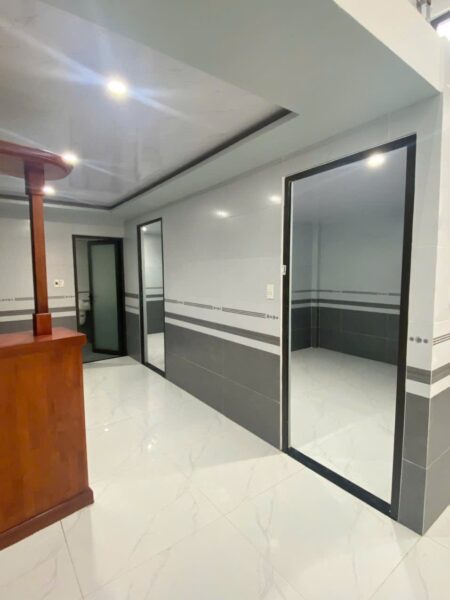Nhà mê lửng kiệt ô tô Hoàng Văn Thái 3800