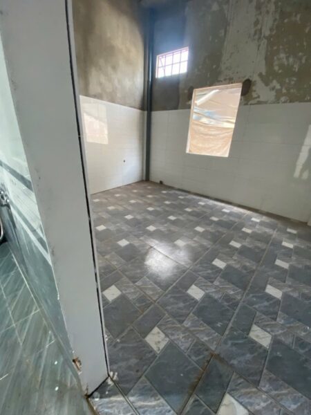Nhà mê lửng kiệt ô tô Hoàng Văn Thái 3800