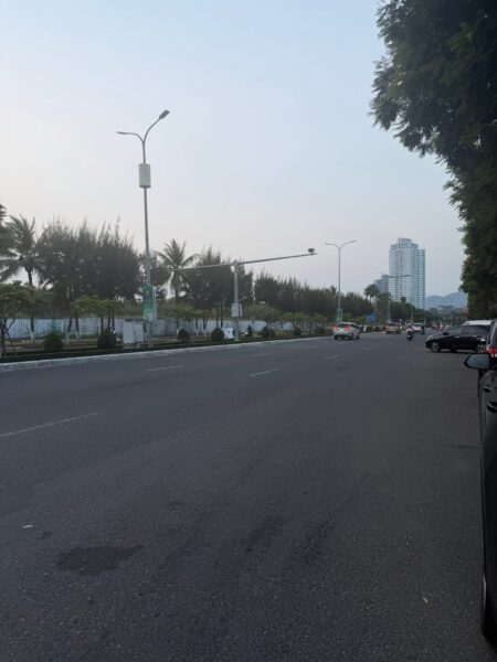 2 lô liền kề mặt tiền Nguyễn Tất Thành 32ty5