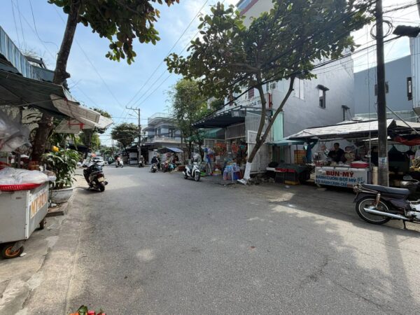 Đất mặt tiền Lê Anh Xuân 7100
