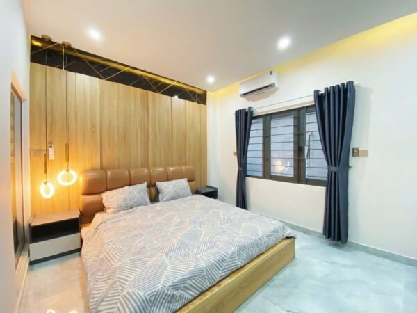 Nhà 3 tầng mặt tiền Lê Thiệt 7590