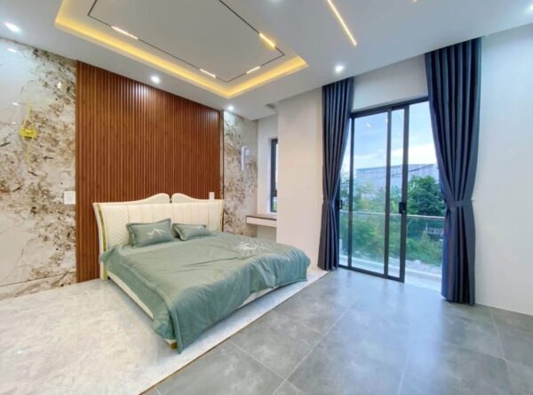 Nhà 3 tầng mặt tiền Bầu Cầu 5690