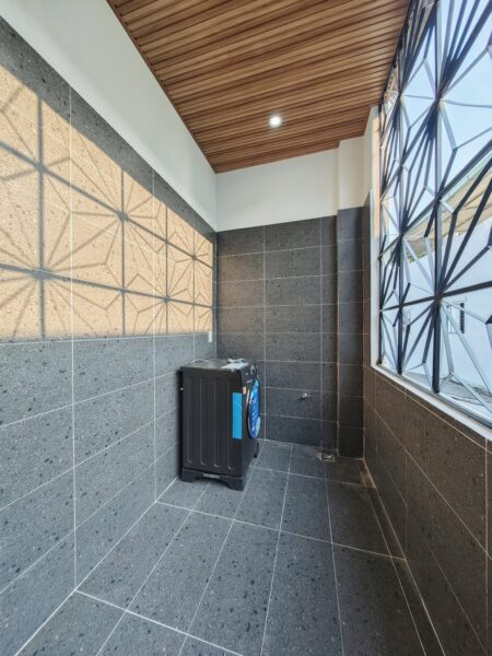 Nhà 2 tầng kiệt Lý Thái Tổ 4520