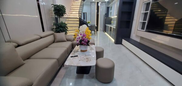 Nhà 2 tầng kiệt ô tô Tôn Đản, 80mv, 5180