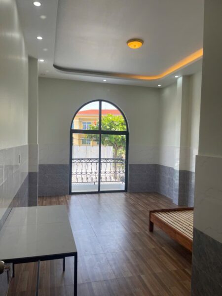 Nhà 3 tầng mặt tiền Ngô Thị Nhậm 12ty550