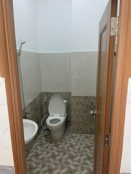 Nhà 3 tầng mặt tiền Ngô Thị Nhậm 12ty550