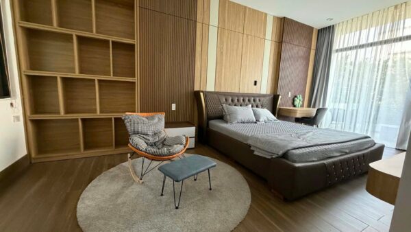 Nhà 3 tầng mặt tiền Đặng Huy Trứ 8800