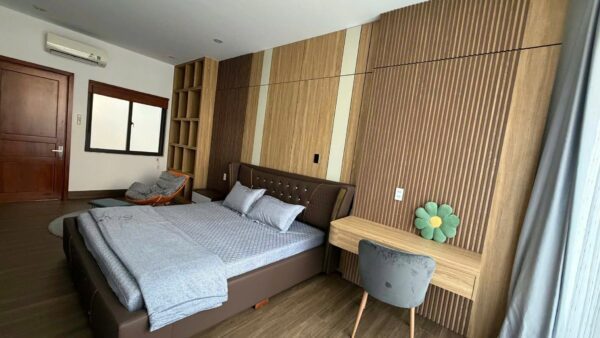Nhà 3 tầng mặt tiền Đặng Huy Trứ 8800