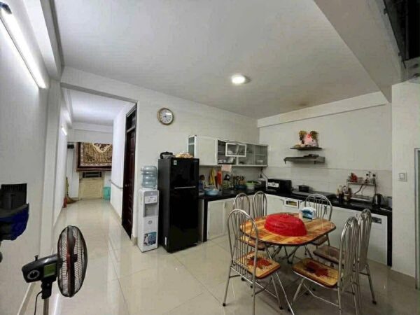 Nhà 2 tầng mặt tiền Đặng Huy Tá, 6950