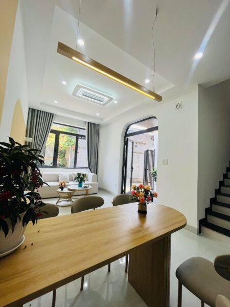 Nhà 3 tầng kiệt ô tô Cẩm Bắc 66mv, 5500