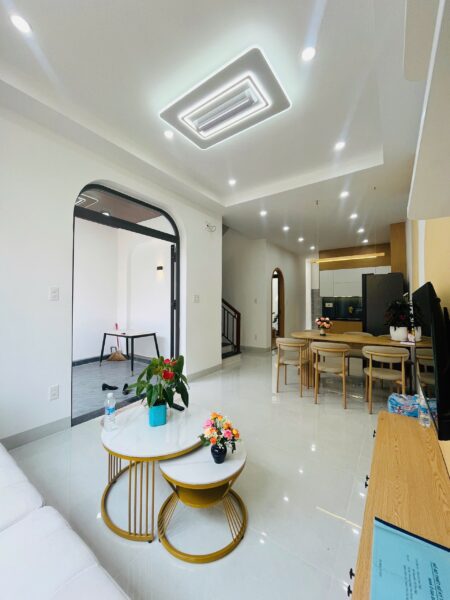 Nhà 3 tầng kiệt ô tô Cẩm Bắc 66mv, 5500